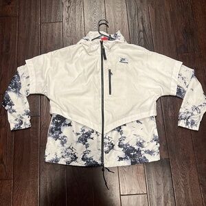 Nike international windbreaker